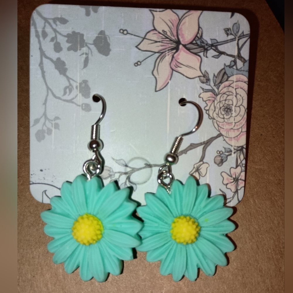 NEW Cute stylish turquoise sunflower Summer‎ earrings (#017)